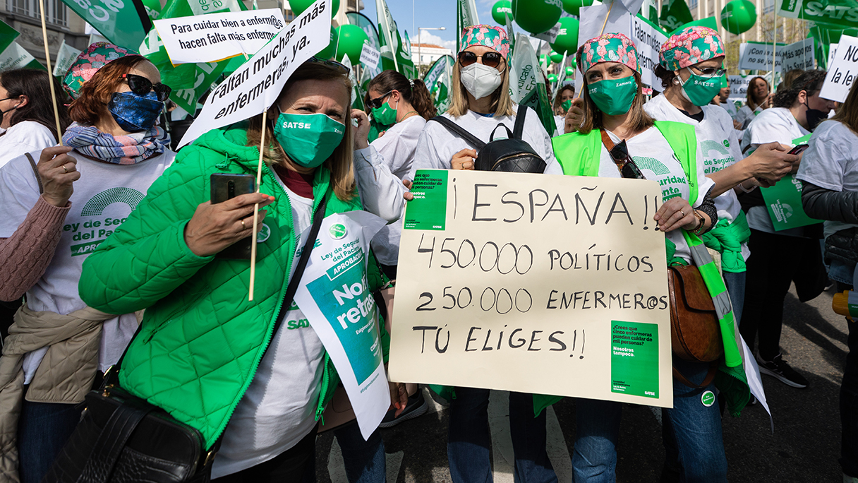 La Ley de Seguridad del Paciente beneficiaría a toda la sociedad. El sistema sanitario, además de mejorar la atención que presta, sería más eficiente y económico